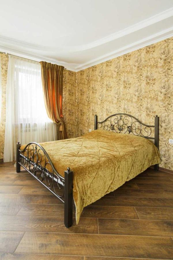 Apartment In Deribasovskay Street 20 Одесса Экстерьер фото